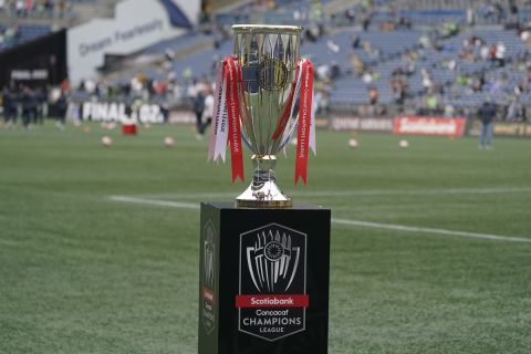 Το τρόπαιο του CONCACAF Champions League