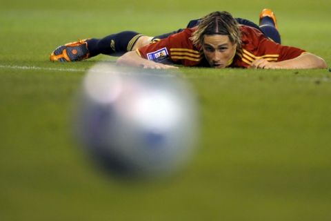 Spain's forward Fernando Torres eyes the ball during a World Cup 2010 qualifier football match against Belgium at the Riazor Stadium in La Coruna, northwestern Spain, on September 05, 2009. Spain won 5-0. AFP PHOTO / MIGUEL RIOPA (Photo credit should read MIGUEL RIOPA/AFP/Getty Images)