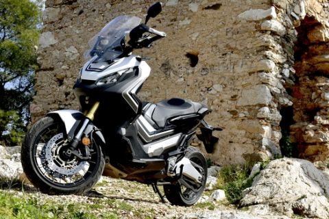 Στο δρόμο (και εκτός) με το Honda X-ADV