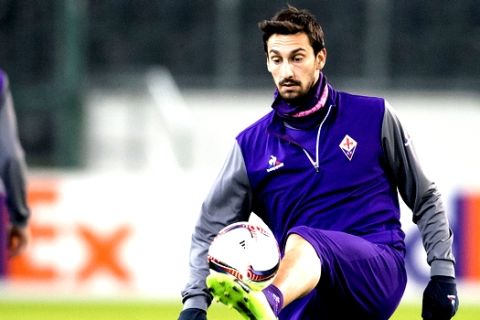 FILE - In this Feb. 15, 2017 file photo,  Davide Astori of AC Fiorentina attends a practice session in Moenchengladbach, Germany prior to a Europa League match. Fiorentina captain Davide Astori has died, the club has announced. He was 31. Astori was found in the early hours of Sunday morning March 4, 2018 in his hotel room in Udine, where the team was staying ahead of an Italian league match. (Marius Becker/dpa via AP)