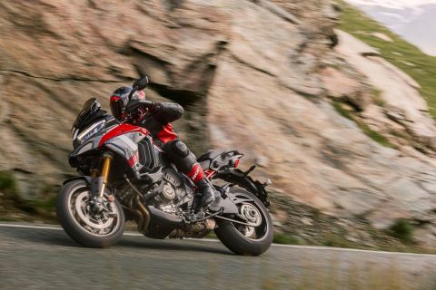 DUCATI_MULTISTRADA_V4_PIKES_PEAK