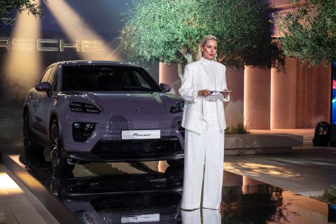 Porsche Macan 2024- Sofia Mitraki