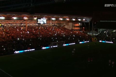 Έπεσαν τα φώτα στο Φούλαμ-Man.Utd!