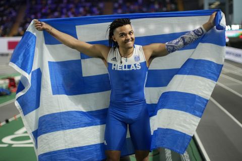 Emmanouil Karalis, of Greece, celebrates after winning the silver medal in the Men Pole Vault final at the European Athletics Indoor Championships at Atakoy Arena in Istanbul, Turkey, Sunday, March 5, 2023. (AP Photo/Francisco Seco)