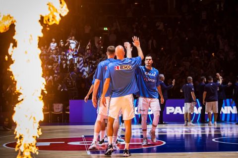 EuroBasket 2022, Ελλάδα - Τσεχία: Η φαντασμαγορική παρουσίαση της Εθνικής και η ανάκρουση του Εθνικού ύμνου