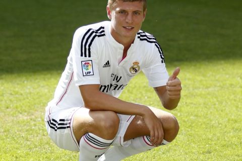 Presentación de Toni Kroos como nuevo jugador del Real Madrid. 

Presentation of Toni Kroos as Real Madrid new player.