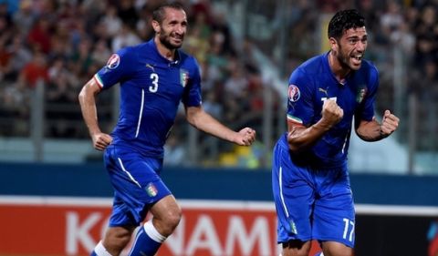 VALLETTA, MALTA - OCTOBER 13:  Graziano Pelle of Italy celebrates after scoring the first goal during the EURO 2016 Group H Qualifier match between Malta and Italy at Ta' Qali Stadium on October 13, 2014 in Valletta, Malta.  (Photo by Claudio Villa/Getty Images)