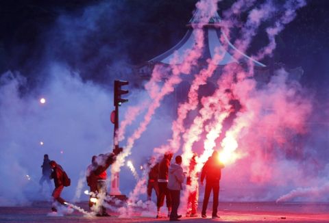 Το ξέφρενο πανηγύρι στους δρόμους του Παρισιού