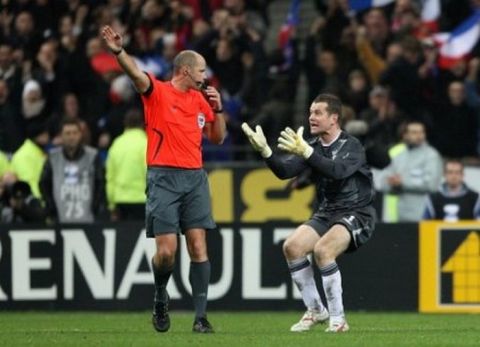 Ireland's Shay Given appeals to the referee Martin Hansson after France's equaliser