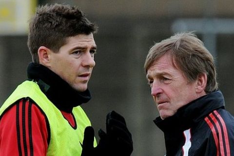 LIVERPOOL, ENGLAND - JANUARY 10:  (THE SUN OUT) Kenny Dalglish the new manager of Liverpool talks with Steven Gerrard captain of Liverpool during a Liverpool training session at Melwood Training Ground on January 10, 2011 in Liverpool, England.  (Photo by John Powell/Liverpool FC via Getty Images)