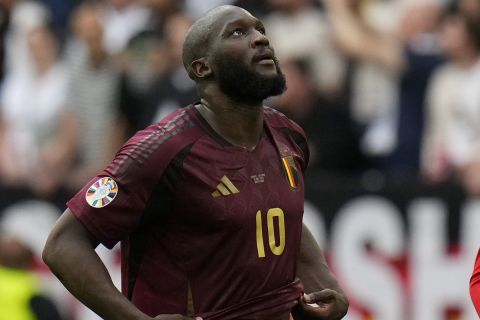 Belgium's Romelu Lukaku is dejected at the end of a round of sixteen match between France and Belgium at the Euro 2024 soccer tournament in Dusseldorf, Germany, Monday, July 1, 2024. France won 1-0. (AP Photo/Hassan Ammar)