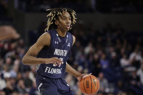 North Florida forward Jadyn Parker controls the ball during the first half of an NCAA college basketball game against Gonzaga, Monday, Nov. 7, 2022, in Spokane, Wash. (AP Photo/Young Kwak)