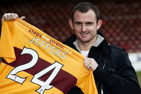 08/02/11
FIR PARK - MOTHERWELL
Francis Jeffers is unveiled as Motherwell's latest signing after joining as a free agent