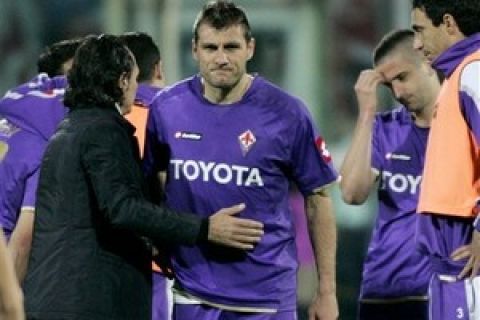 Fiorentina's goalie Christian Vieri, center, reacts after missing to score during a penalty shoot out a in a UEFA Cup, semifinal, return-leg soccer match between Fiorentina and Rangers, at the Artemio Franchi stadium, in Florence, Italy, Thursday, May 1, 2008. Rangers beat Fiorentina 4-2 in a penalty shootout to advance to the UEFA Cup final. (AP Photo/Fabrizio Giovannozzi)