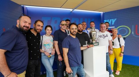 Ενθουσιασμός και συγκίνηση στο Trophy Tour Powered by OPAP  που "ταξίδεψε" σε όλη την Ελλάδα – Ποδοσφαιρικές γιορτές με το τρόπαιο και τους Legends 2004