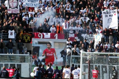 Η φανέλα του Μοροζίνι στον ουρανό!