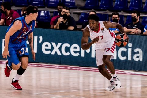 Ο Σακίλ Μακίσικ κόντρα στην Μπαρσελόνα στη EuroLeague