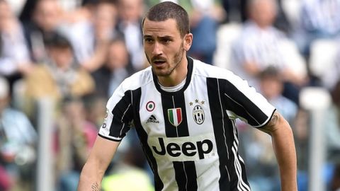 TURIN, ITALY - MAY 14:  Leonardo Bonucci of Juventus FC in action during the Serie A match between Juventus FC and UC Sampdoria at Juventus Arena on May 14, 2016 in Turin, Italy.  (Photo by Valerio Pennicino/Getty Images)