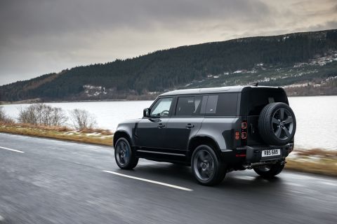 LR Defender