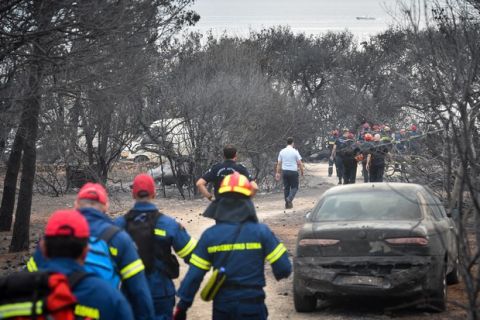 ΠΥΡΚΑΓΙΑ ΣΤΗ ΡΑΦΗΝΑ / ΠΑΝΩ ΑΠΟ 20 ΟΙ ΝΕΚΡΟΙ ΣΤΟ ΚΟΚΚΙΝΟ ΛΙΜΑΝΑΚΙ (EUROKINISSI/ΜΠΟΛΑΡΗ ΤΑΤΙΑΝΑ)