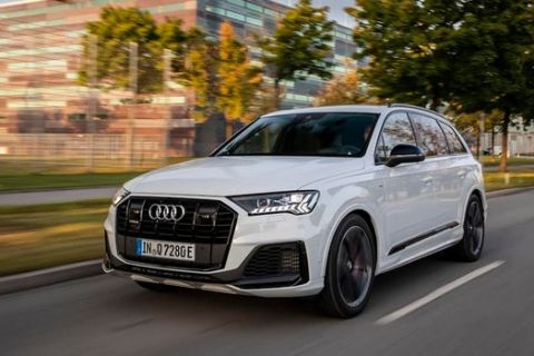 Audi: Ιδού το plug-in υβριδικό Q7 TFSI e quattro των 456 ίππων