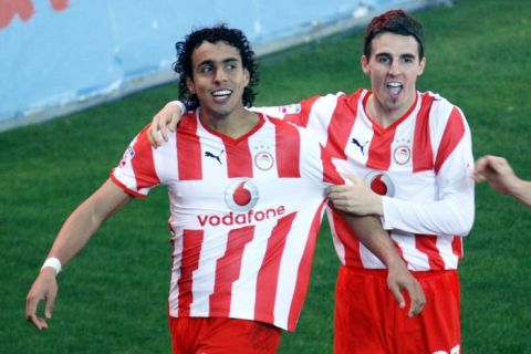 ÏËÕÌÐÉÁÊÏÓ - ÐÁÏÊ (ÊÕÐÅËËÏ 2008)<br>
OLYMPIAKOS - PAOK (CUP 2008)