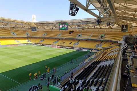 Conference League: Έτσι "ντύθηκε" το εσωτερικό της OPAP Arena για τον τελικό