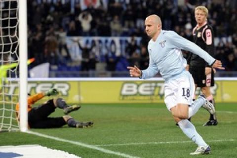 Lazio's  Tommaso Rocchi celebrates a goal during the italian Serie A match played between SS Lazio and Palermo at the Olympic  stadium in Rome. December 20, 2008.
© Marco Rosi / Fotonotizia / Grazia Neri Agency