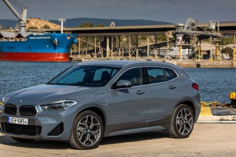 H νέα BMW X2 xDrive25e από 46.150 ευρώ