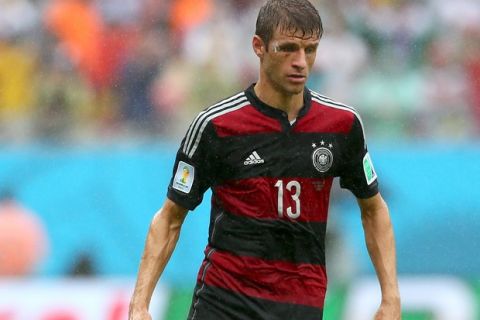 RECIFE, BRAZIL - JUNE 26: Thomas Mueller of Germany controls the ball during the 2014 FIFA World Cup Brazil group G match between the United States and Germany at Arena Pernambuco on June 26, 2014 in Recife, Brazil.  (Photo by Kevin C. Cox/Getty Images)