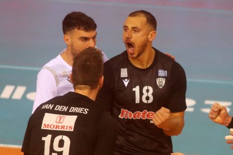 ΠΑΟΚ - Άθλος 3-1: Ο Δικέφαλος νίκησε με ανατροπή και παρέμεινε τρίτος