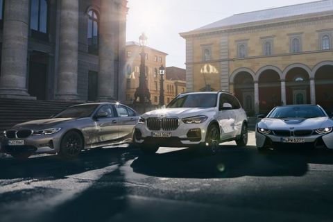 BMW: Έφθασε τις 500.000 ηλεκτροκίνητα και πάει για το εκατομμύριο