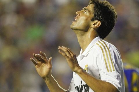 Real Madrid's Kaka reacts during their Spanish first division soccer match against Levante at the Ciudad de Valencia Stadium in Valencia, September 18, 2011. REUTERS/Heino Kalis (SPAIN - Tags: SPORT SOCCER)