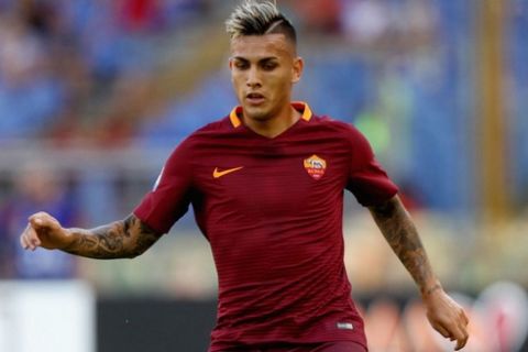 ROME, ITALY - AUGUST 20: Leandro Paredes of AS Roma in action during the Serie A match between AS Roma and Udinese Calcio at Olimpico Stadium on August 20, 2016 in Rome, Italy.  (Photo by Paolo Bruno/Getty Images)