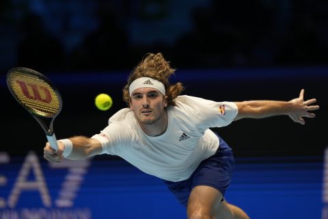 Ο Στέφανος Τσιτσιπάς στο ATP Finals κόντρα στον Αντρέι Ρούμπλεφ