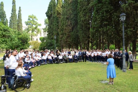 Η Πρόεδρος της Δημοκρατίας υποδέχθηκε τους Έλληνες Ολυμπιονίκες και Παραολυμπιονίκες στο Προεδρικό Μέγαρο