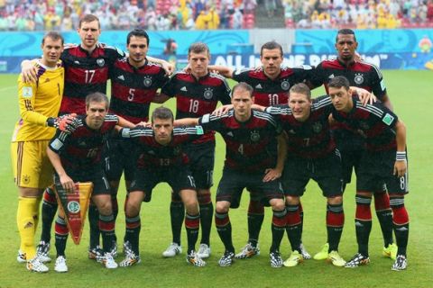 RECIFE, BRAZIL - JUNE 26: Germany pose for a team photo prior to the 2014 FIFA World Cup Brazil group G match between the United States and Germany at Arena Pernambuco on June 26, 2014 in Recife, Brazil.  (Photo by Martin Rose/Getty Images)