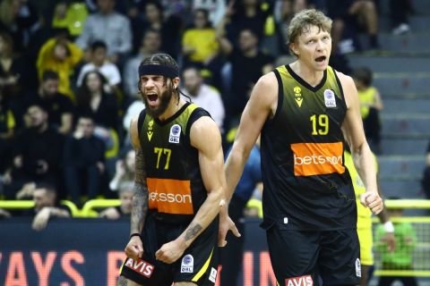 Μαρούσι - ΑΕΚ Betsson 81-83: Κουζμίνσκας και Χαμπ υπέγραψαν την απόδραση της Ένωσης από το κλειστό του Αγίου Θωμά 