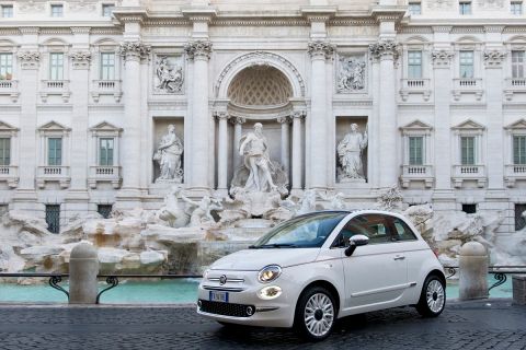 Fiat 500 a Piazza di Trevi