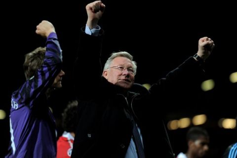 MANCHESTER, ENGLAND - MAY 04:  Manchester United Manager Sir Alex Ferguson celebrates at the end of the UEFA Champions League Semi Final second leg match between Manchester United and Schalke at Old Trafford on May 4, 2011 in Manchester, England.  (Photo by Michael Regan/Getty Images)