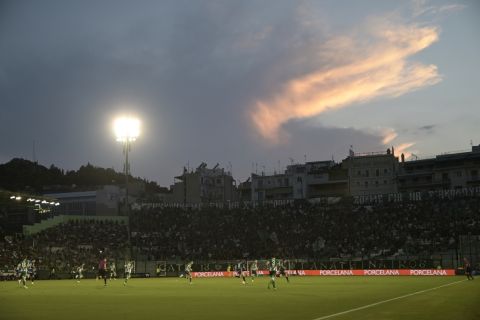 Στιγμιότυπο από αγώνα στη Λεωφόρο