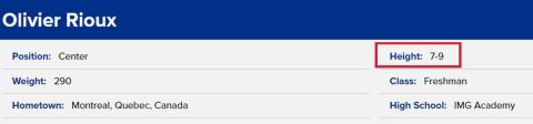 Η σελίδα του Ολίβιε Ριού στο κολέγιο του Φλόριντα, που δείχνει ότι έχει δηλωθεί με ύψος 2.36 μέτρα