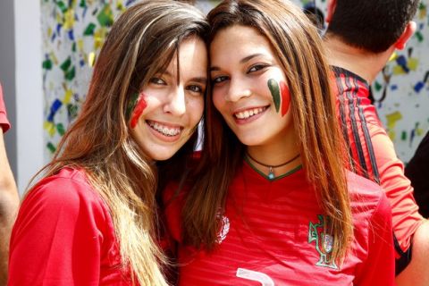 SALVADOR, BAHIA , BRAZIL - JUNE 16: Fans arrive for the Group G match between Germany and  Portugal during the 2014 FIFA World Cup Brazil at Arena Fonte Nova on June 16, 2014 in Salvador, Bahia, Brazil. (Photo by Felipe Oliveira/ FIFA via Getty Images)