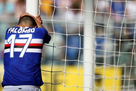 GENOA, ITALY - APRIL 10: Angelo Palombo of UC Sampdoria shows his dejection during the Serie A match between UC Sampdoria and Lecce at Stadio Luigi Ferraris on April 10, 2011 in Genoa, Italy.  (Photo by Gabriele Maltinti/Getty Images)