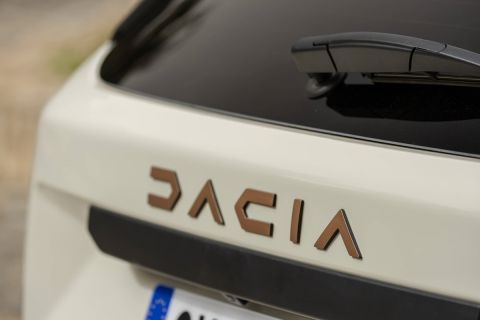 Dacia Duster Neue Hellas