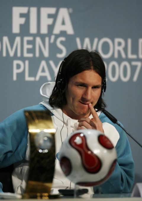 Argentine soccer player Lionel Messi listens to questions during a press conference prior to the the 17th Fifa World Player Gala in Zurich Switzerland, Monday, December 17, 2007. Apart from Messi the nominees to win the FIFA World Player award are Kaka from Brazil and Cristiano Ronaldo from Portugal. (KEYSTONE/Steffen Schmidt) 