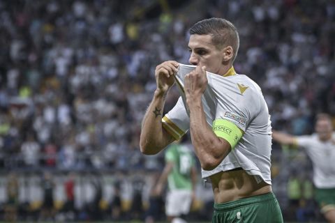 Bulgaria's Kiril Despodov celebrates his first goal during the UEFA Nations League soccer match between Bulgaria and Northern Ireland at Hristo Botev Stadium in Plovdiv, Bulgaria Sunday, Sept. 8, 2024. (AP Photo/Tony Uzunov)