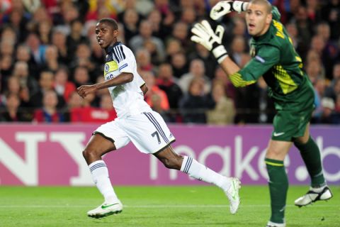 BARCELONA, SPAIN - APRIL 24:  Ramires of Chelsea turns to celebrate scoring their first goal during the UEFA Champions League Semi Final, second leg match between FC Barcelona and Chelsea FC at Camp Nou on April 24, 2012 in Barcelona, Spain.  (Photo by Shaun Botterill/Getty Images)