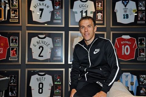  WARREN SMITH 2012  FOR SPORT SHOWS FOOTBALLER PHIL NEVILLE AT HOME IN CHESHIRE. SEE COPY.