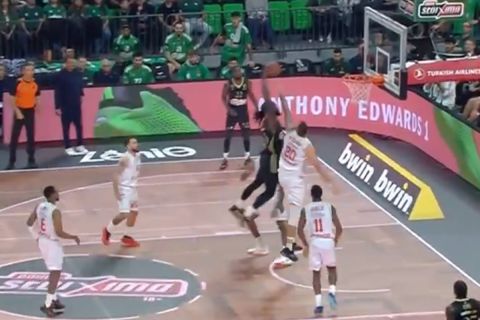 EuroLeague: Το απίθανο κάρφωμα του Λεσόρ στην κορυφή του Top-10